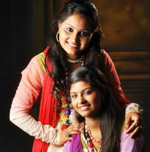 Nooran Sisters Singers Official Contact Website For Booking 